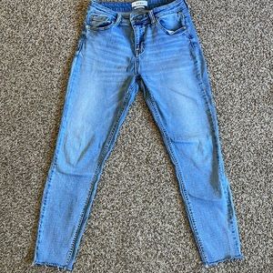 PISTOLA Arielle Skinny Scissor Cut Hem Jean, Size 29
